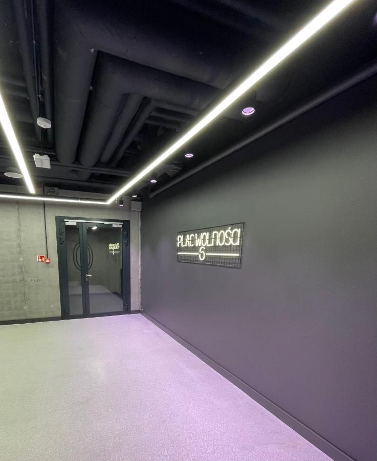Plac Wolnosci 6 Contactless Check-In 24H Poznań Esterno foto
