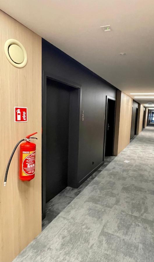 Plac Wolnosci 6 Contactless Check-In 24H Poznań Esterno foto