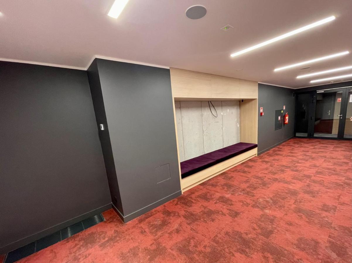 Plac Wolnosci 6 Contactless Check-In 24H Poznań Esterno foto