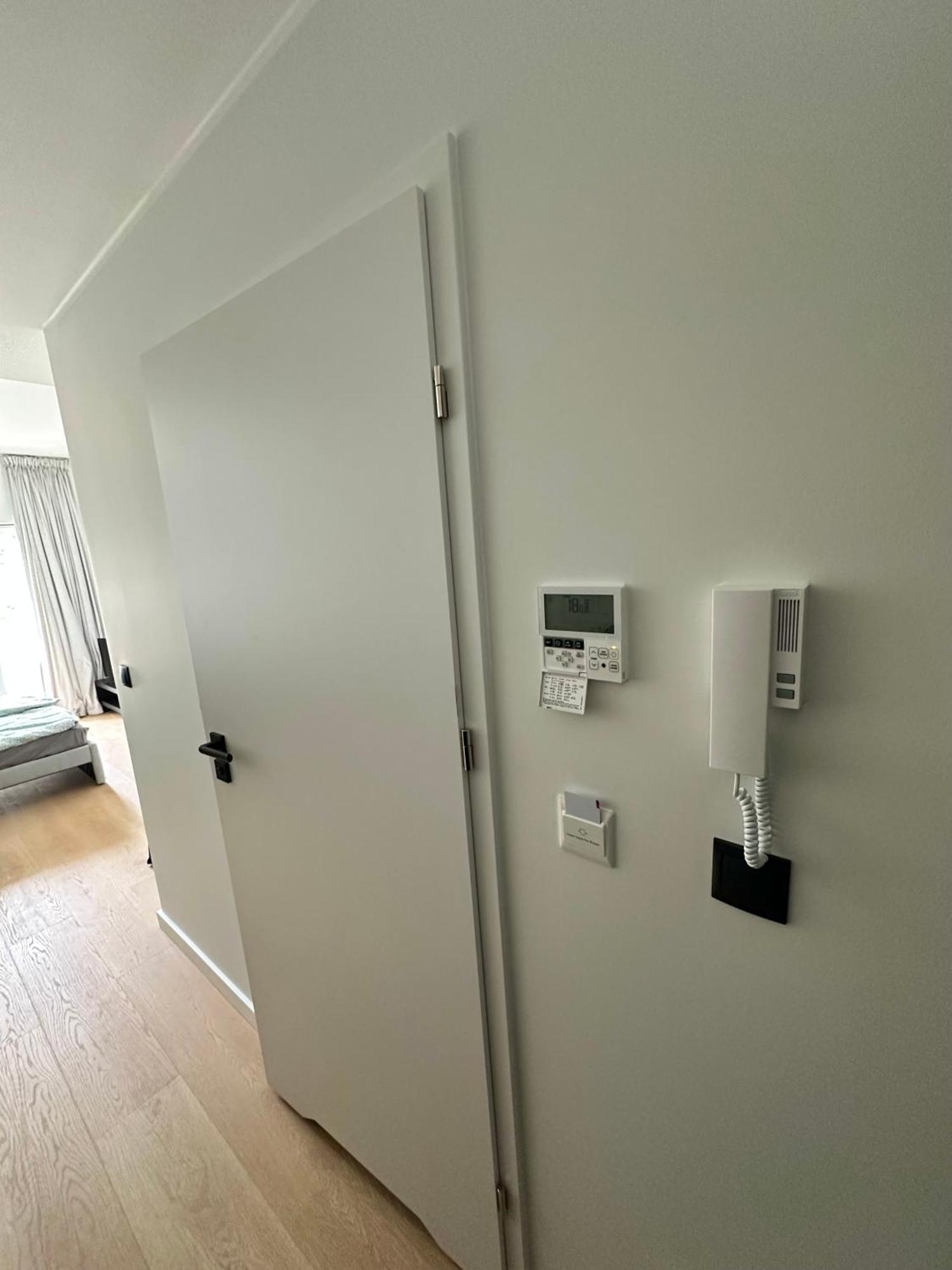 Plac Wolnosci 6 Contactless Check-In 24H Poznań Esterno foto