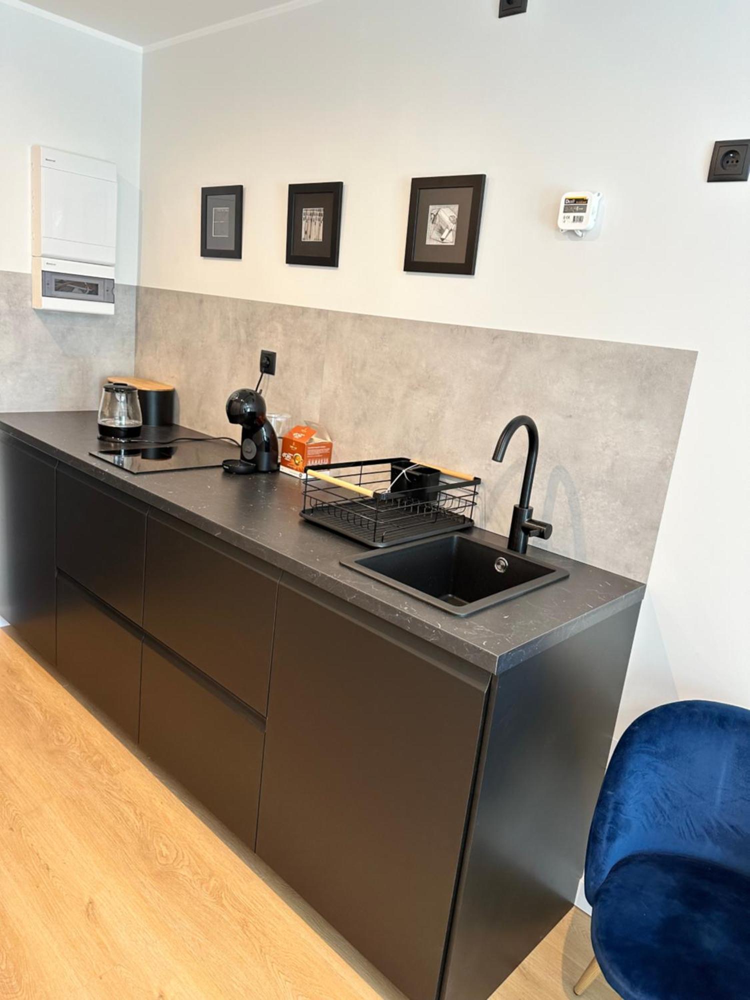 Plac Wolnosci 6 Contactless Check-In 24H Poznań Esterno foto